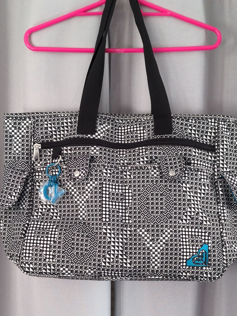 Roxy Black & White Geometric Tote with Teal Heart Accent